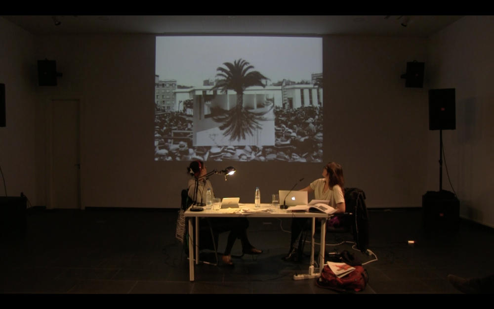 Milena Bonilla and Luisa Ungar performing a previous version of <em>Pavilion</em> at the CA2M in Madrid, 2015.